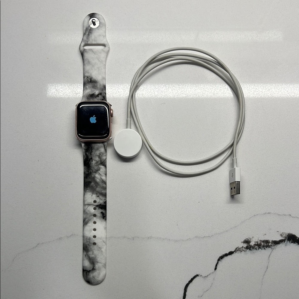 Apple Smartwatch - Series 4